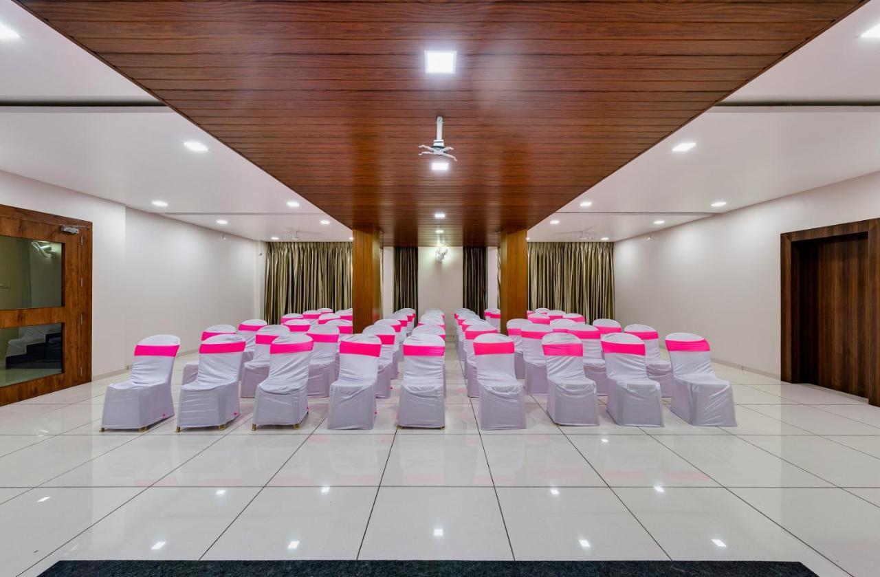 Hotel Grand Indu, 3 Star Colhapur Exterior foto