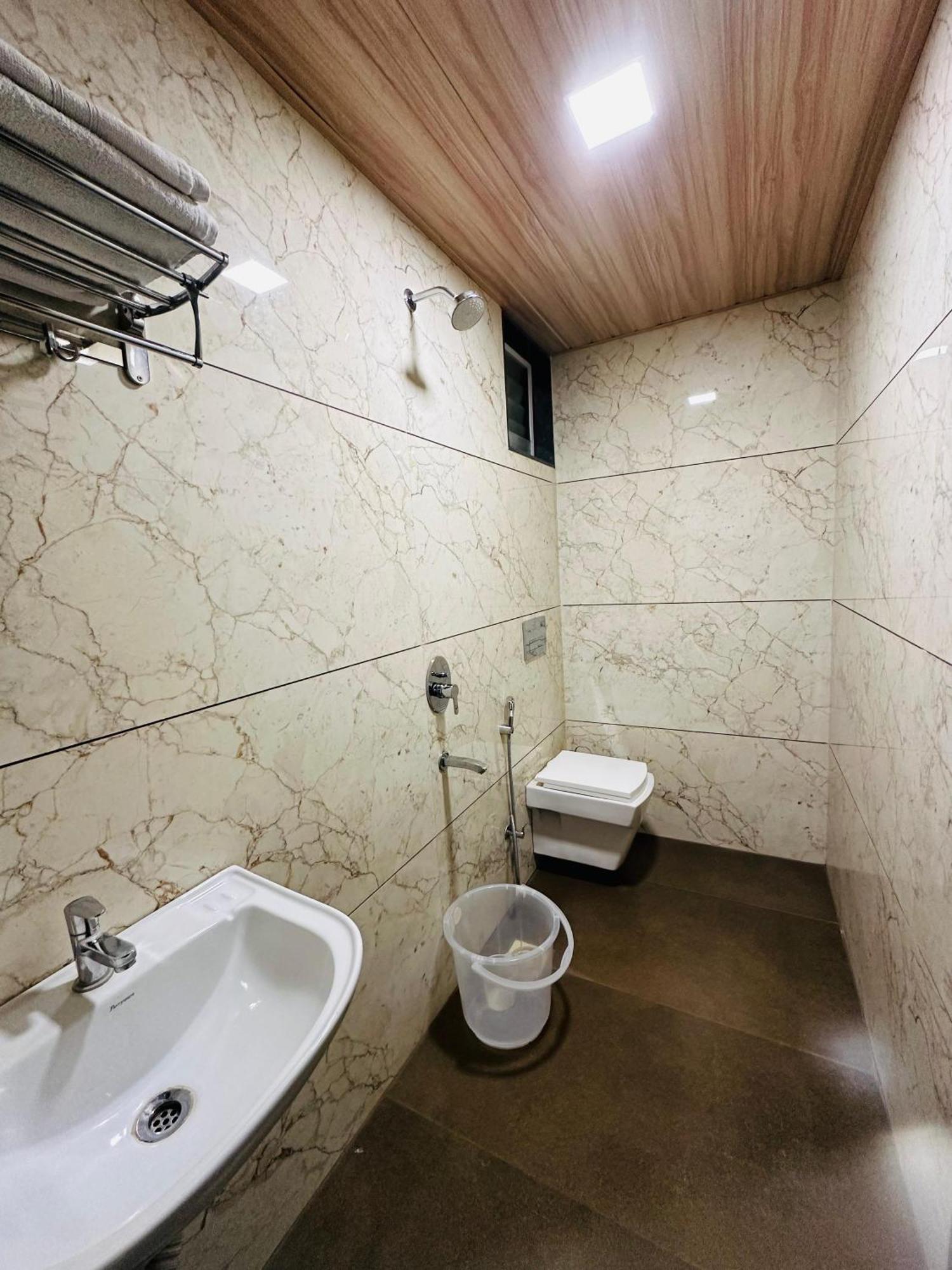 Hotel Grand Indu, 3 Star Colhapur Exterior foto